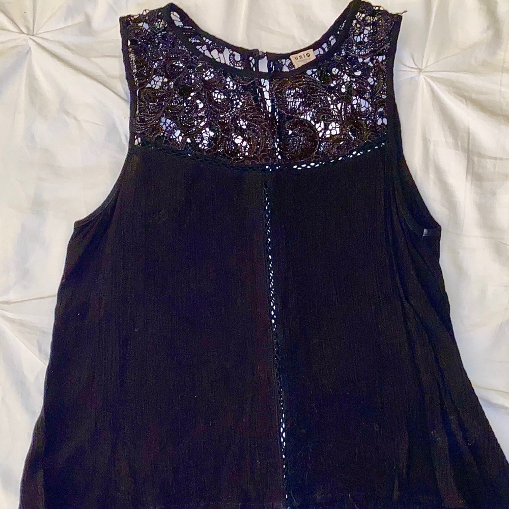 Black sleeveless blouse
